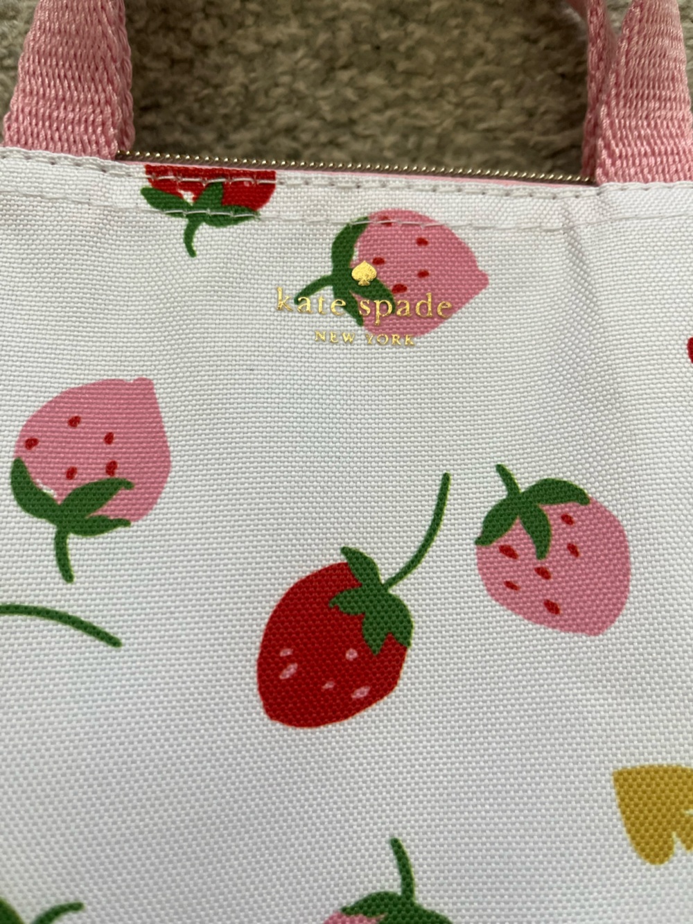 NWT Kate Spade Strawberry & Floral Lunch Bag Duo in White, Pink, Red, Green - Picture 2 of 12